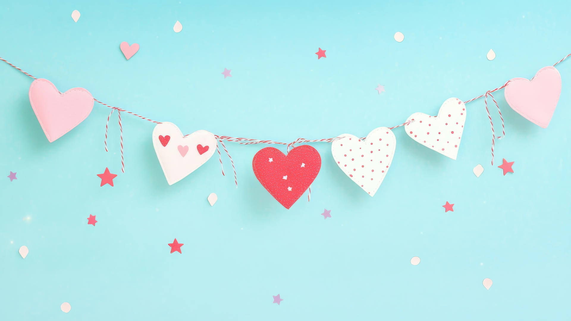 Preppy Valentines wallpaper with heart bunting in pink, red, white